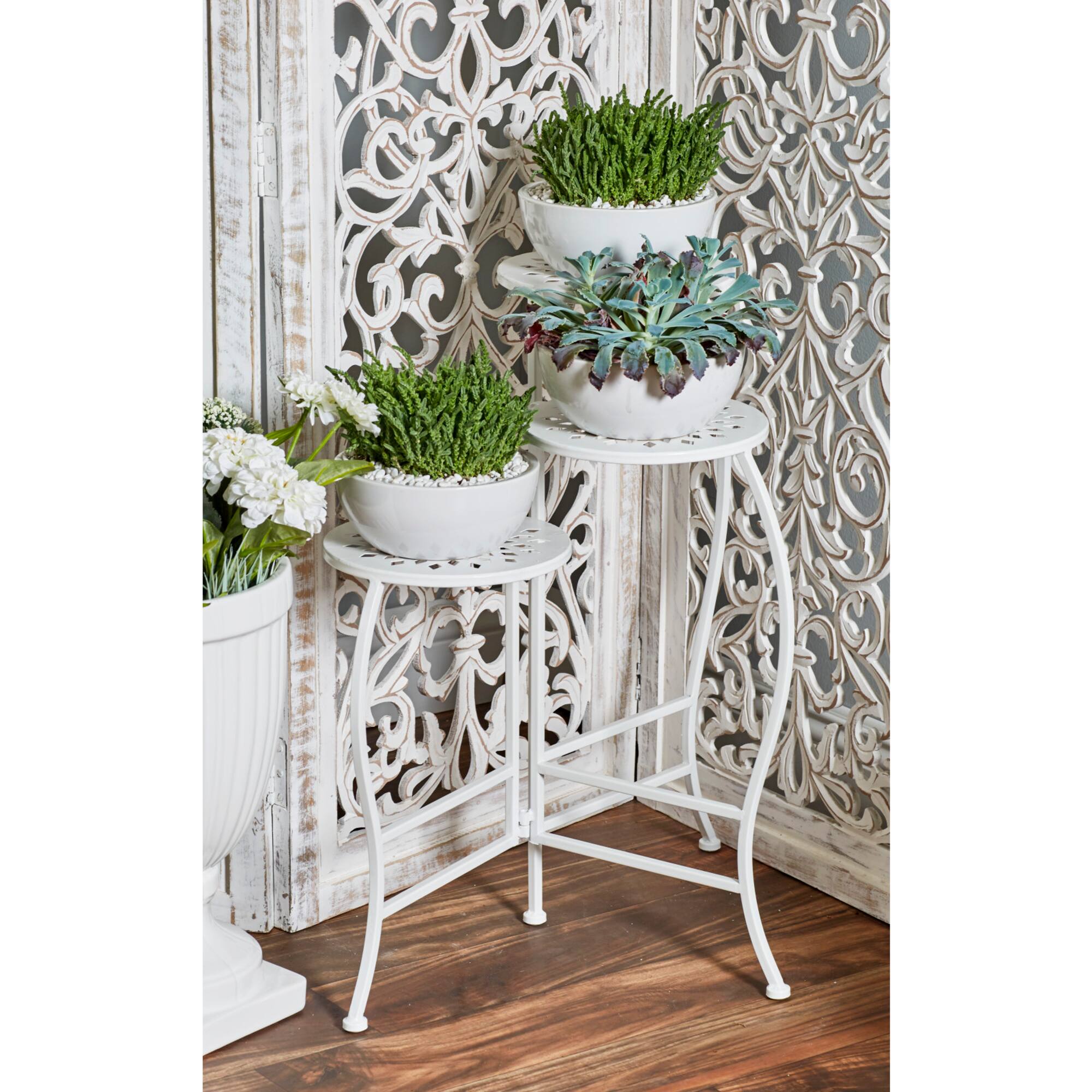 White Metal Traditional Plantstand Set
